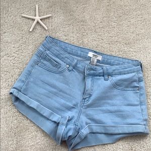 Forever21 🌸Jean shorts high rise